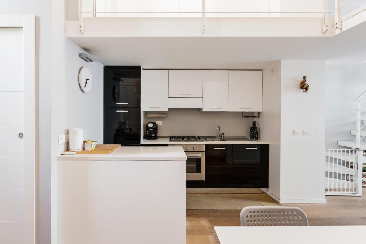 Awesome Loft In The City Center Of Milan Milão Exterior foto