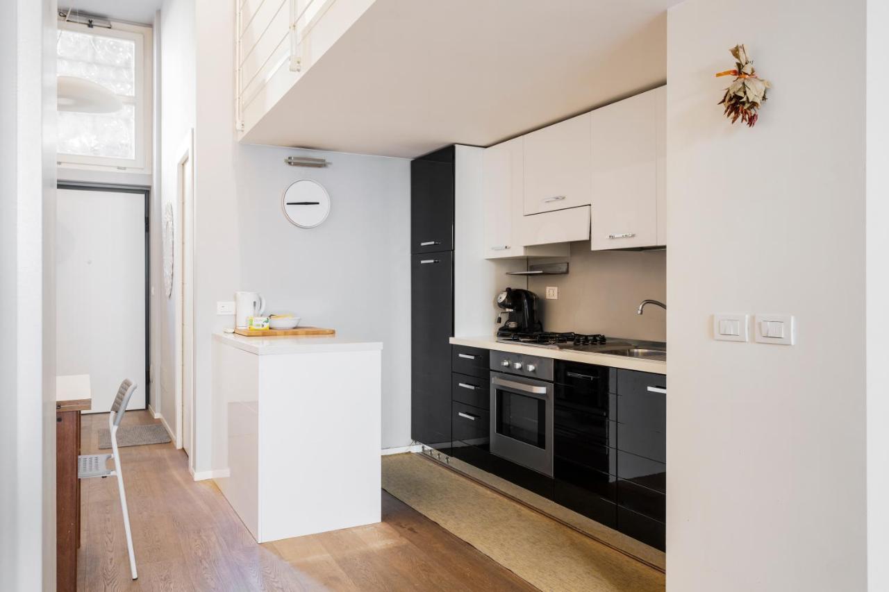 Awesome Loft In The City Center Of Milan Milão Exterior foto